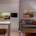 Altunizade Suites Istanbul, Curio Collection By Hilton