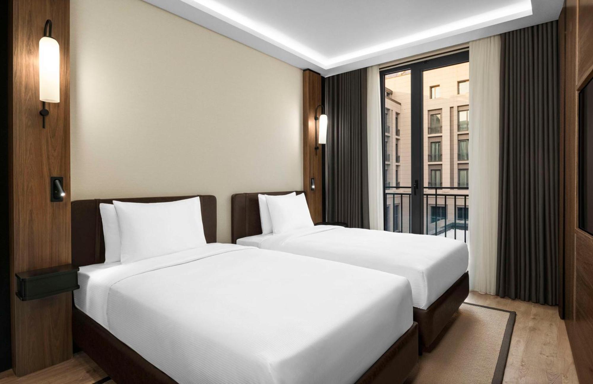 Hotel Altunizade Istanbul, Curio Collection By Hilton Istanboel
