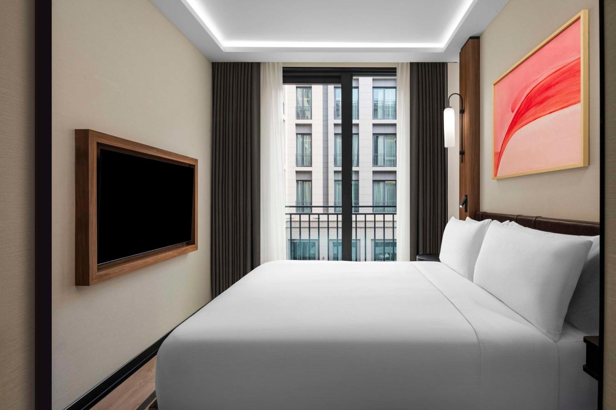 Hotel Altunizade Istanbul, Curio Collection By Hilton 4*